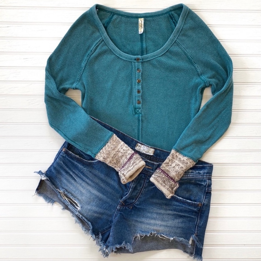 Free People alpine cuff peacock thermal size M